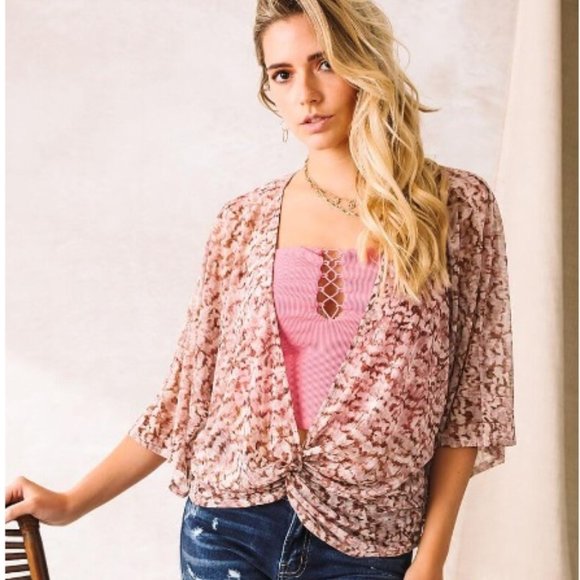 Willow & Root Tops - SOLD Willow & Root Blouse Top Buckle Womens Large L